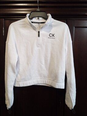 Calvin Klein Crop Top